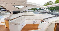 Аренда моторной яхты Fairline Targa 44 в Москве